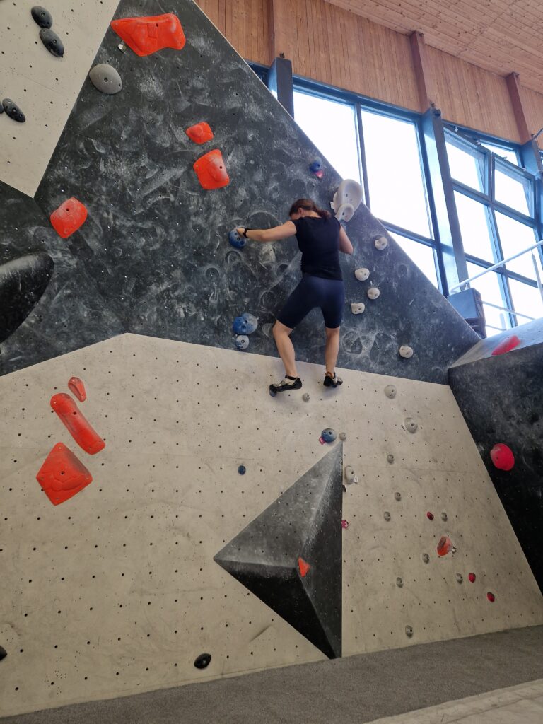 Fotograf Hamburg Eimsbüttel, Eppendorf, Hafencity, Bergedorf, Fotografin beim Bouldern